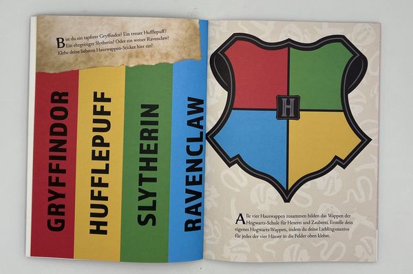 Produktbild: Aus den Filmen zu Harry Potter: Das offizielle Stickerbuch
