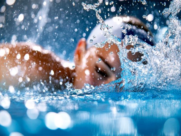 Produktbild: CALVENDO Puzzle Schwimmen | 1000 Teile Lege-Gr&ouml;&szlig;e 64x48cm Foto-Puzzle f&uuml;r gl&uuml;ckliche Stunden