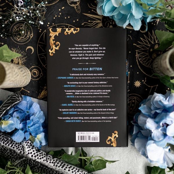 Produktbild: Devoured (Deluxe Limited Edition)