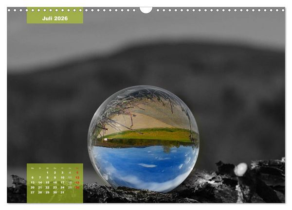 Produktbild: Die bunte Welt in der Kugel - neue Blickwinkel (Wandkalender 2026 DIN A3 quer), CALVENDO Monatskalender
