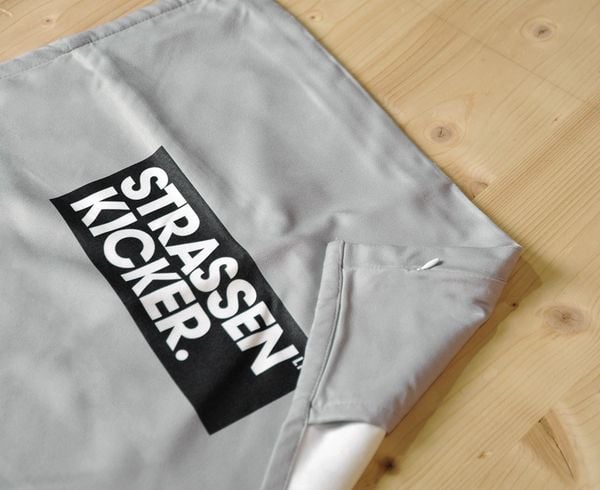 Produktbild: Herding STRASSENKICKER Sport- und Fitnesstuch Grau/Schwarz 50x110cm