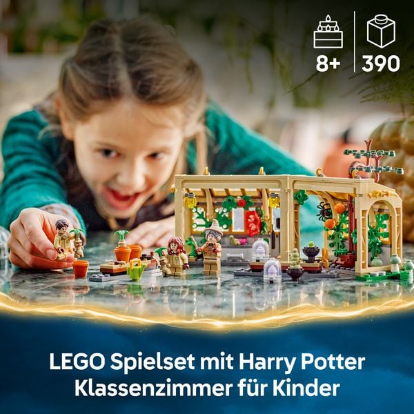 Produktbild: LEGO Harry Potter Schloss Hogwarts: Kr&auml;uterkundeunterricht Spielzeug 76445