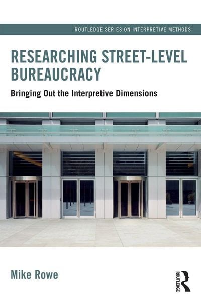 Produktbild: Researching Street-level Bureaucracy