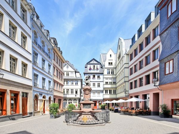Produktbild: CALVENDO Puzzle H&uuml;hnermarkt Friedrich-Stolze-Brunnen | 1000 Teile Lege-Gr&ouml;&szlig;e 64x48cm Foto-Puzzle f&uuml;r gl&uuml;ckliche Stunden