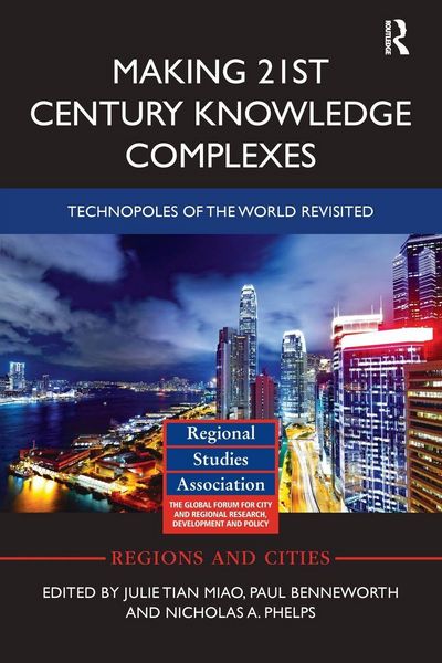 Produktbild: Making 21st Century Knowledge Complexes