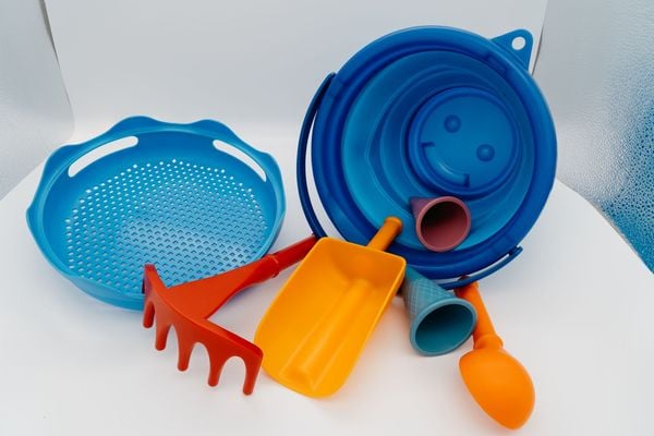 Schildkröt Funsport - 7in1 Sand Toys Falteimer Set - Blau
