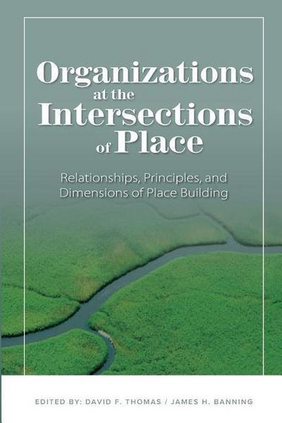 Produktbild: Organizations at the intersections of place
