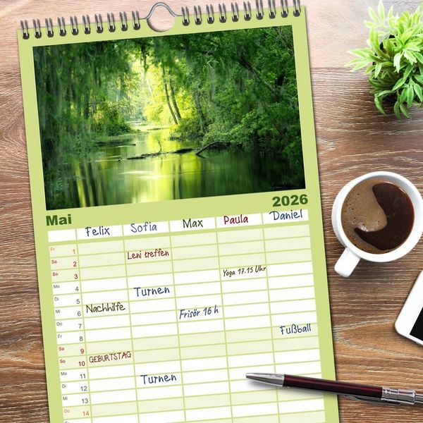 Produktbild: Familienplaner 2026 - Eine Reise durch die W&auml;lder dieser Welt mit 5 Spalten (Wandkalender, 21 x 45 cm) CALVENDO