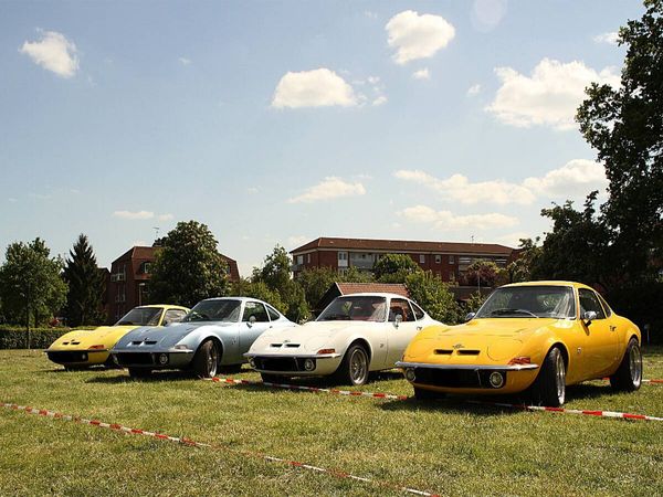 Produktbild: CALVENDO Puzzle Opel GT | 1000 Teile Lege-Gr&ouml;&szlig;e 64x48cm Foto-Puzzle f&uuml;r gl&uuml;ckliche Stunden