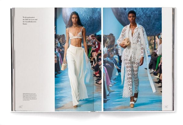 Produktbild: The White Book