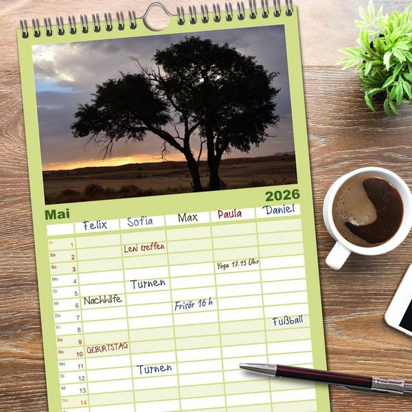 Produktbild: Familienplaner 2026 - Namibia mit 5 Spalten (Wandkalender, 21 x 45 cm) CALVENDO