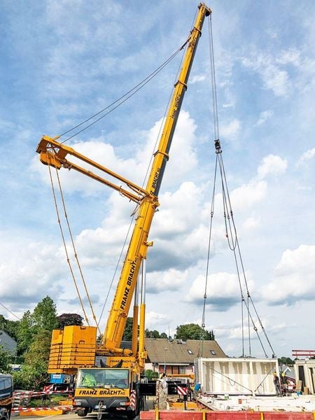 Produktbild: Jahrbuch Schwertransporte & Autokrane 2022