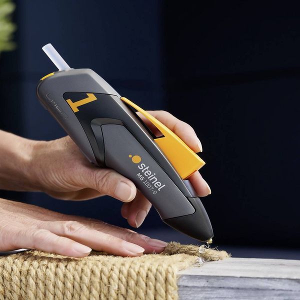 Produktbild: Steinel Mobileglue 1007-S A Akku-Hei&szlig;klebestift inkl. Ladeger&auml;t, inkl. Ladekabel, inkl. Ladestand-Anzeige, Eco-Modus 7 mm 30 W 3.6 V 1 St.