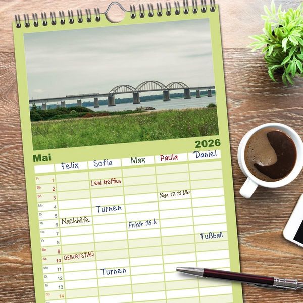 Produktbild: Familienplaner 2026 - D&auml;nische Eisenbahnen mit 5 Spalten (Wandkalender, 21 x 45 cm) CALVENDO