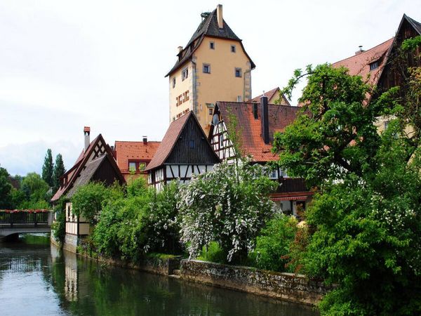 Produktbild: CALVENDO Puzzle Wassertor an der Pegnitz in Hersbruck | 1000 Teile Lege-Gr&ouml;&szlig;e 64x48cm Foto-Puzzle f&uuml;r gl&uuml;ckliche Stunden