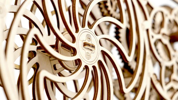 Produktbild: Tiny Adventures - Kinetic Picture, Funktionsmodell aus Holz zum Zusammenbauen