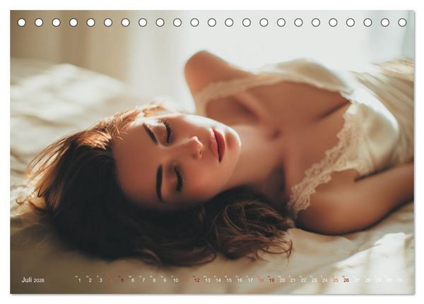 Produktbild: Zwischen Haut und Licht (Tischkalender 2026 DIN A5 quer), CALVENDO Monatskalender