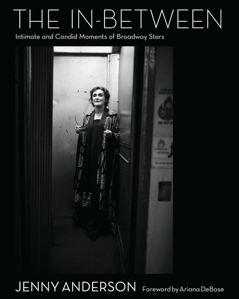 Produktbild: The In-Between