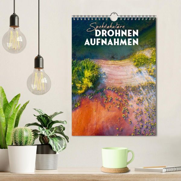 Produktbild: Spektakul&auml;re Drohnenaufnahmen (Wandkalender 2026 DIN A4 hoch), CALVENDO Monatskalender