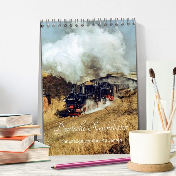 Produktbild: Deutsche Reichsbahn-Dampfz&uuml;ge vor &uuml;ber 40 Jahren (Tischkalender 2026 DIN A5 hoch), CALVENDO Monatskalender