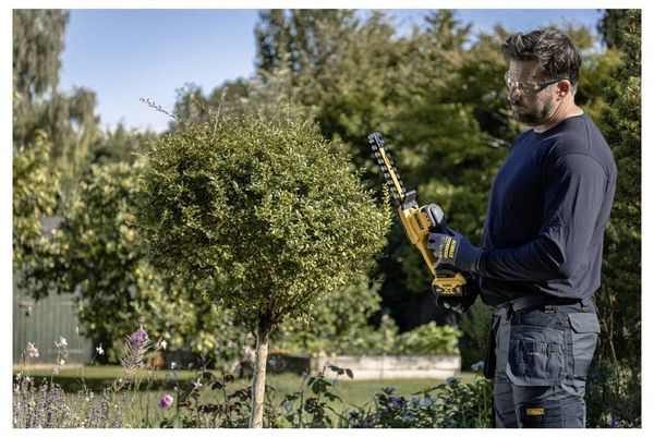 Produktbild: DEWALT DCMHT520N Akku Akku-Heckenschere ohne Akku, ohne Ladeger&auml;t 18 V Li-Ion 203 mm