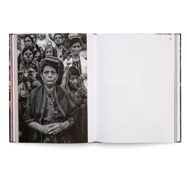 Produktbild: World Press Photo Yearbook 2026