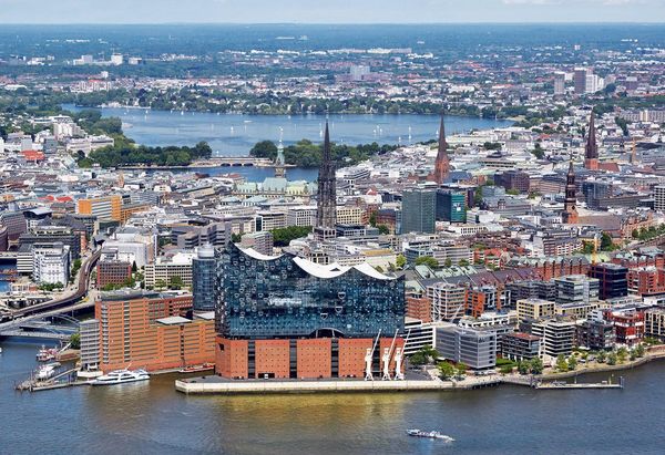 Produktbild: HAMBURG 2027. 3-Monats-Tischkalender