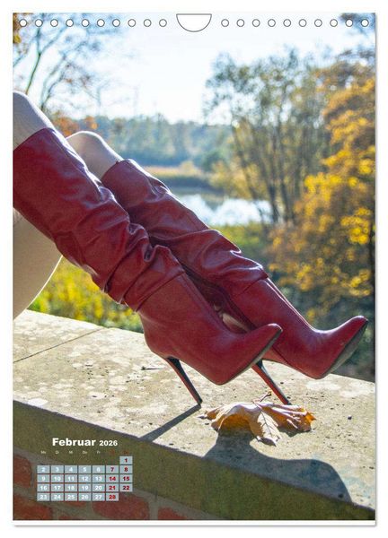 Produktbild: Stiefel und High Heels im Herbst (Wandkalender 2026 DIN A4 hoch), CALVENDO Monatskalender