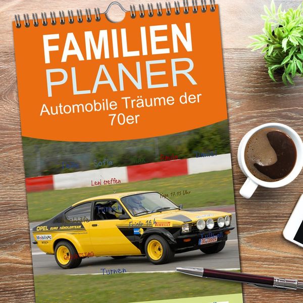 Produktbild: Familienplaner 2026 - Automobile Tr&auml;ume der 70er mit 5 Spalten (Wandkalender, 21 x 45 cm) CALVENDO