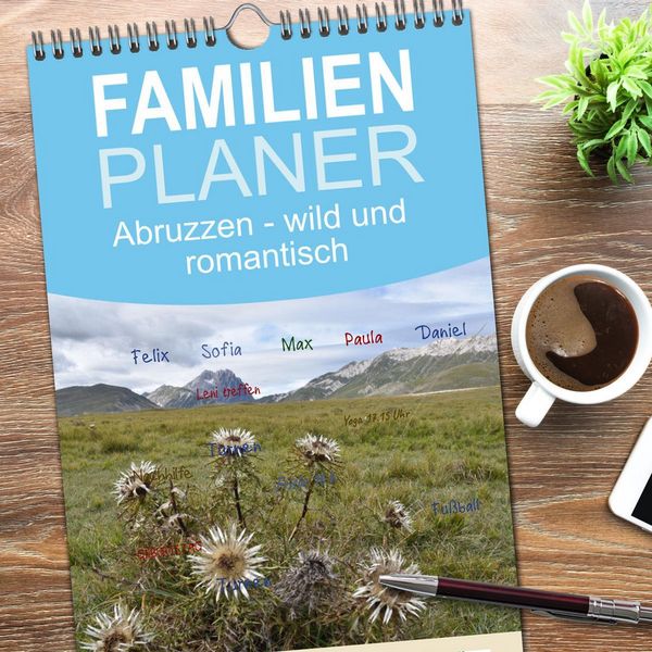 Produktbild: Familienplaner 2026 - Abruzzen - wild und romantisch mit 5 Spalten (Wandkalender, 21 x 45 cm) CALVENDO