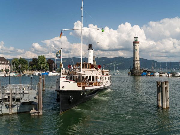 Produktbild: CALVENDO Puzzle Dampfschiff Hohentwiel: | 1000 Teile Lege-Gr&ouml;&szlig;e 64x48cm Foto-Puzzle f&uuml;r gl&uuml;ckliche Stunden