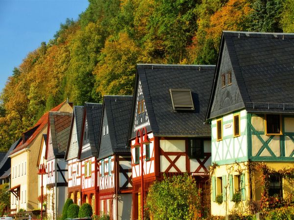 Produktbild: CALVENDO Puzzle Ein Motiv aus dem Kalender Bad Schandau - Im Herzen der S&auml;chsischen Schweiz | 1000 Teile Lege-Gr&ouml;&szlig;e 64x48cm Foto-Puzzle f&uuml;r gl&uuml;ckliche
