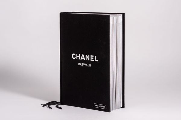 Chanel Catwalk Complete' von 'Patrick Mauriès' - Buch - '978-3-7913-8698-0
