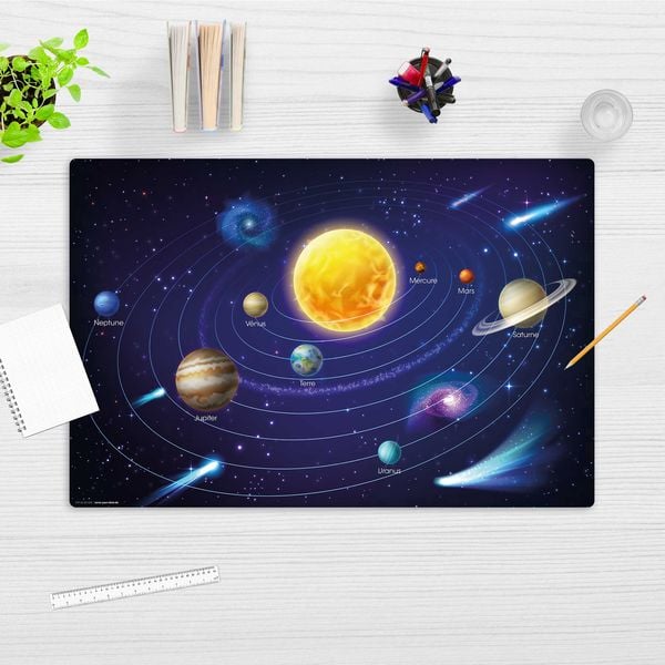 Produktbild: Cover-your-desk Schreibtischunterlage f&uuml;r Kinder Unser Sonnensystem 2 franz&ouml;sisch, aus hochwertigem Vinyl , 60 x 40 cm