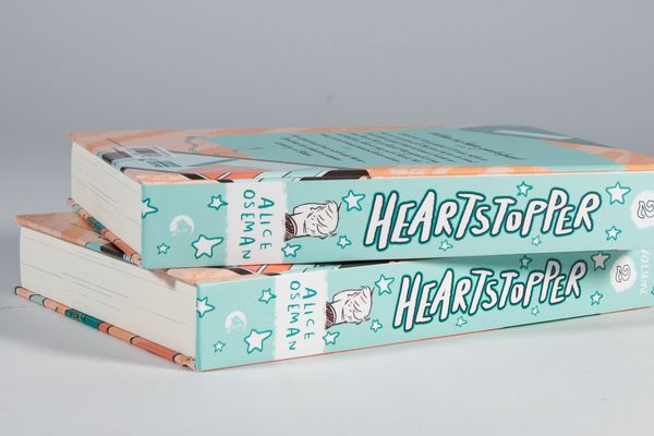 Produktbild: Heartstopper Volume 2 (deutsche Hardcover-Ausgabe)