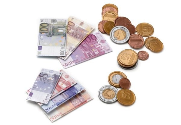 Produktbild: TOF Spielgeld Scheine und M&uuml;nzen