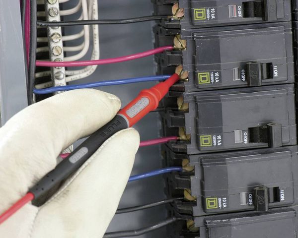 Produktbild: Fluke TL175 Sicherheits-Messleitungs-Set Lamellenstecker 4 mm Pr&uuml;fspitze 1.50 m Schwarz, Rot 1 St.