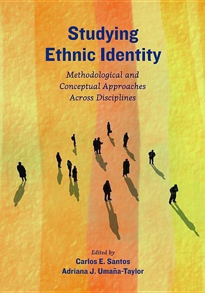 Produktbild: Studying Ethnic Identity