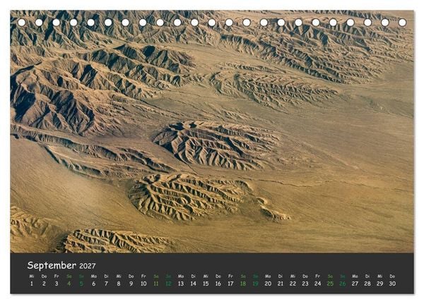 Produktbild: Pilot's-eye view - Die Welt von oben (Tischkalender 2027 DIN A5 quer), CALVENDO Monatskalender