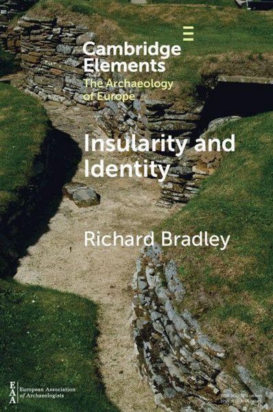 Produktbild: Insularity and Identity