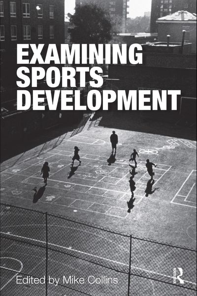 Produktbild: Examining Sports Development
