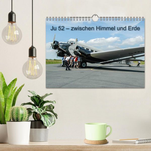 Produktbild: JU 52 - Zwischen Himmel und Erde (Wandkalender 2026 DIN A4 quer), CALVENDO Monatskalender