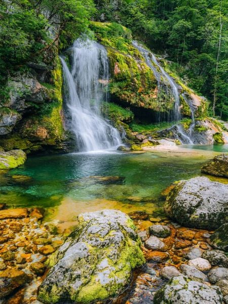 Produktbild: CALVENDO Puzzle Virje Wasserfall | 1000 Teile Lege-Gr&ouml;&szlig;e 64x48cm Foto-Puzzle f&uuml;r gl&uuml;ckliche Stunden