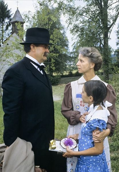 Produktbild: Albert Schweitzer - Der legend&auml;re ARD-Vierteiler (Fernsehjuwelen) [2 DVDs]