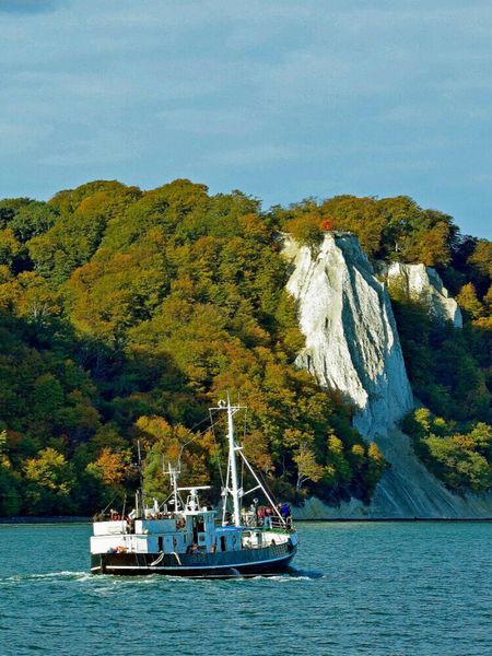 Produktbild: CALVENDO Puzzle Bootsausflug zum Kreidefelsen | 1000 Teile Lege-Gr&ouml;&szlig;e 64x48cm Foto-Puzzle f&uuml;r gl&uuml;ckliche Stunden