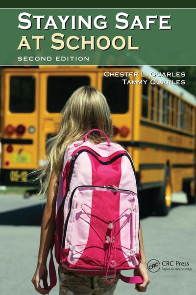 Produktbild: Staying Safe at School
