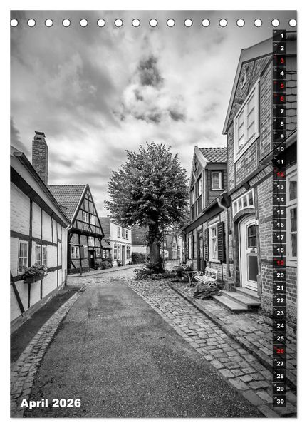 Produktbild: L&Uuml;BECK Monochrome Momente (Tischkalender 2026 DIN A5 hoch), CALVENDO Monatskalender