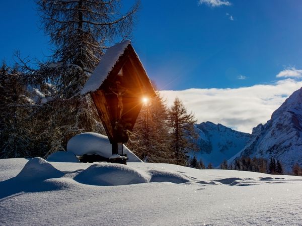Produktbild: CALVENDO Puzzle Wegkreuz in den Bergen / S&uuml;dtirol | 1000 Teile Lege-Gr&ouml;&szlig;e 64x48cm Foto-Puzzle f&uuml;r gl&uuml;ckliche Stunden