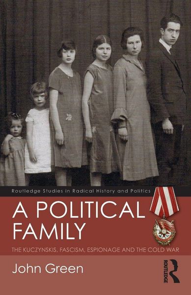 Produktbild: A Political Family