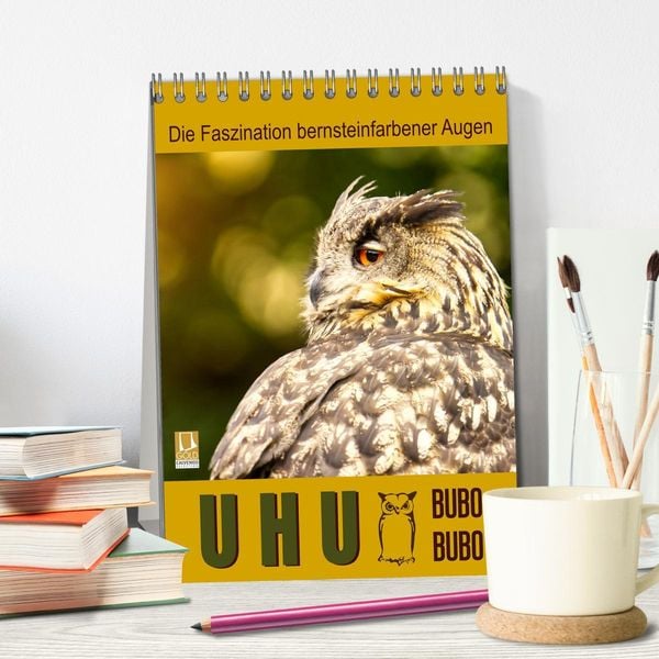 Produktbild: Uhu, die Faszination bernsteinfarbener Augen (Tischkalender 2026 DIN A5 hoch), CALVENDO Monatskalender